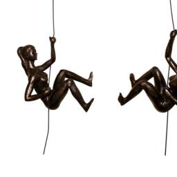 2x Bronze Female Climbers With Rock Nail-Caps Climbing Ladies Duo Wall Hanging Women Sculptures Girls Ornament Outdoor Indoor Decor - thumbnail 3