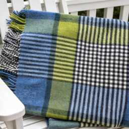 Blanket/Throw, 100% Pure New Wool, Soft Blue/Navy & Green, Check, C/W Fringe Edge 140x185cms - thumbnail 4