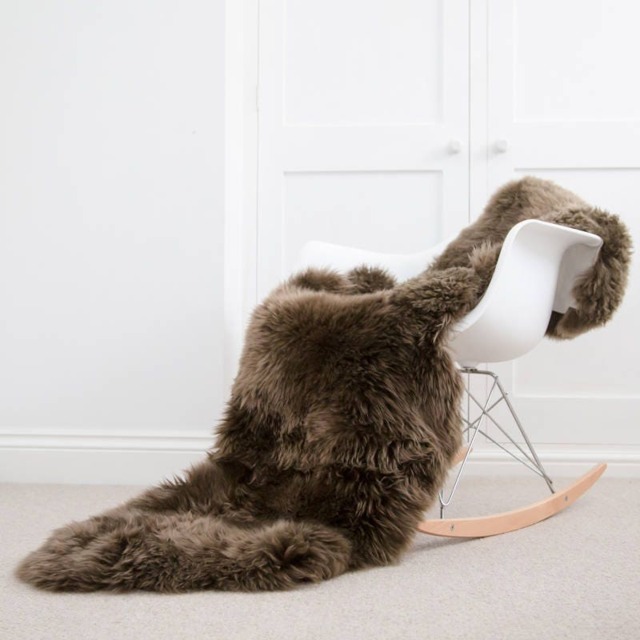 xxl Brown Sheepskin Rug Superior Thick & Fluffy Large Double Throw. Fluffy Rug . Interior Decor - image 1
