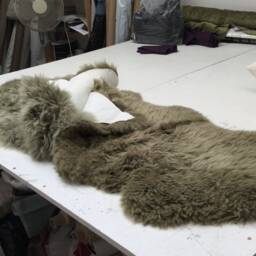xxl Brown Sheepskin Rug Superior Thick & Fluffy Large Double Throw. Fluffy Rug . Interior Decor - thumbnail 3