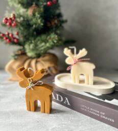 Reindeer Soy Wax Candle - Christmas Holiday Decor - thumbnail 1