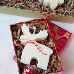 Reindeer Soy Wax Candle - Christmas Holiday Decor - thumbnail 3