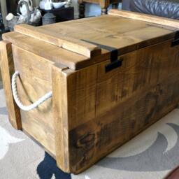 Rustic Wooden Chest Trunk Blanket Box Shabby Vintage Coffee Table Ottoman - thumbnail 3