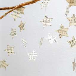 star Paper Garland in Red Christmas Decoration By Renna Deluxe - thumbnail 4
