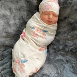 Swaddle Blanket & Newborn Hat Or Headband Set. Leggings. Take Home Baby Girl Clothes. Shower Gift. Photo Prop - thumbnail 2