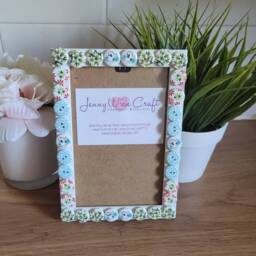 Colourful Floral Round Wooden Button Photo Frame 4 X 6 Inches - thumbnail 3