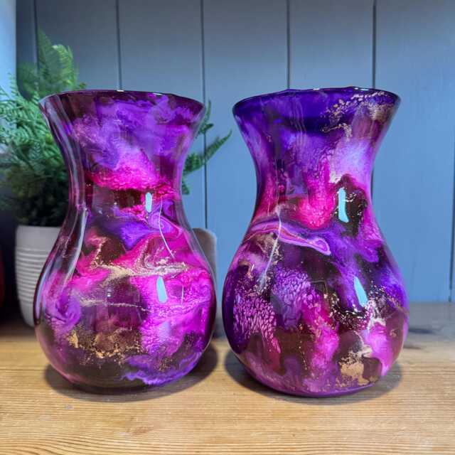 Hand Decorated 18cm Tall Glass Vase Pink, Purple, Gold Copper Or Silver Finish - image 1