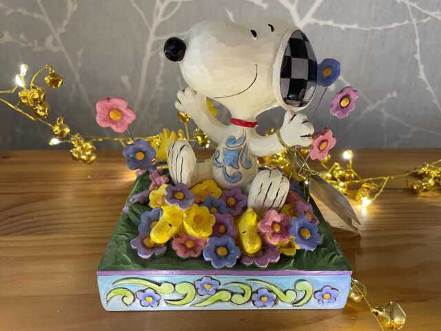 Snoopy in Flowers - image 1
