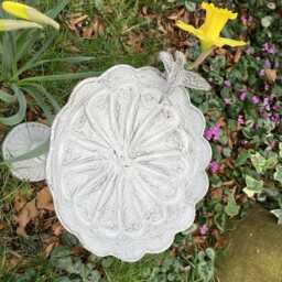 Metal Cast Iron Hummingbird Flower Bird Bath/Feeder Statue Garden Ornament - thumbnail 3