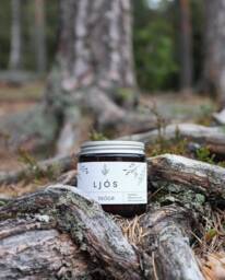 Sk??gr - Natural & Sustainable Soy Wax Candle Scented With Essential Oils Handmade Love in Oslo, Duft Av Juletre H??ndlaget Duftlys - thumbnail 1