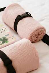 Linen Waffle Travel Towel - Lightweight, Soft & Quick-Drying Blush Pink/Dusty Rose - thumbnail 1