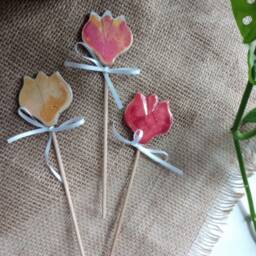 Ceramic Tulip Stake Garden Decor, Plant Stake, Marker, Speckled Stoneware, Art, Gift, Gardener Gifts, Small Ceramic Tulip - thumbnail 3