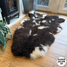 100% British Supersize Jacob Undyed Rare Breed Sheepskin Rug - Super 28 - thumbnail 1