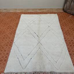 Handmade Beni Ourain Rug Authentic Moroccan Berber Rug - thumbnail 3