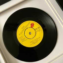 The Rolling Stones - Start Me Up Framed 7 Inch Vinyl Record Music Wall Art Gift - thumbnail 2