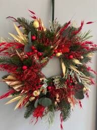 Red & Gold Christmas Wreath, Winter Wall Decor, Classic Xmas Wreath, Farmhouse Wreath, Dried Flower Wreath - thumbnail 1