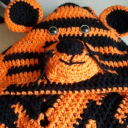 Crocheted Hooded Tiger Baby Blanket - thumbnail 3