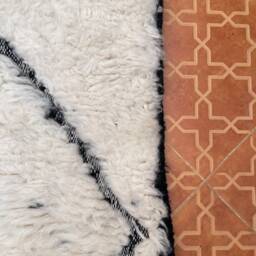 Handmade White Berber Rug Moroccan Wool Area Rug - thumbnail 4