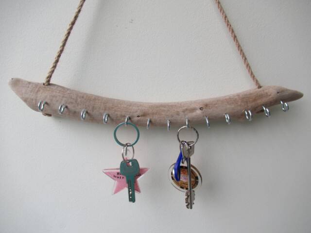 13 Hooks Driftwood Jewelry Display 15 - image 1
