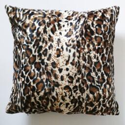 Leopard Throw Pillow, Leopard Velvet Pillow Cover, Cushion, Handmade Case, Made in France - thumbnail 2
