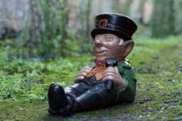 Leprechaun Garden Statue Irish Concrete Ornament Lucky Relaxing Man Decoration Handmade Cement Leprechaun Figurine Cement Home Gift - thumbnail 1