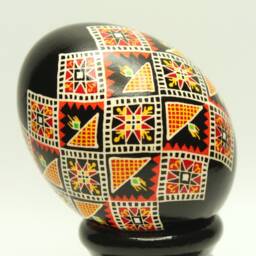Hand Painted Ukrainian Pysanka Egg - Geometric Black Orange Folk Art Chicken Eggshell - thumbnail 2