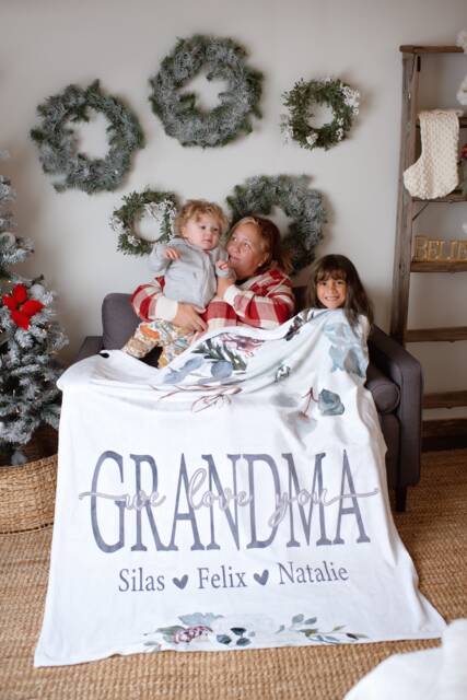 Grandma We Love You, Mother's Day Gift, Christmas Present, Floral Style Blanket, Personalized Mom Gift For Grandparent - image 1