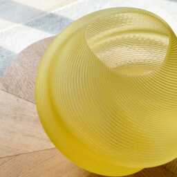 Air Grande Gold Lamp - A Light Fixture Made From Recycled Bioplastic Soft & Responsible Style - thumbnail 2