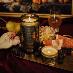 Velvet Boudoir - Sweet & Woody Scented Soy Candle