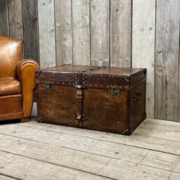 Hand Dyed English Leather Belted Coffee Table Bed End Home Decor - thumbnail 3