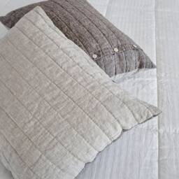 Quilted Linen Pillowcases - Set Of 2 Stonewashed Flax, Country Style Bedding - thumbnail 2