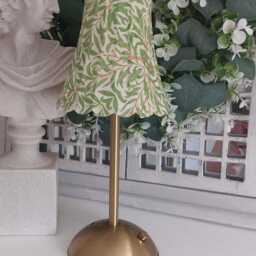 Beautiful Decoupaged William Morris Inspired Green Willow Usb Rechargeable Table Lamp. Indoor/Outdoor Lamp.cordless Lamp.portable - thumbnail 2