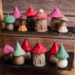 Mushroom Magic - Hand-Poured Soy Candle - Autumn Decor Gift - thumbnail 4