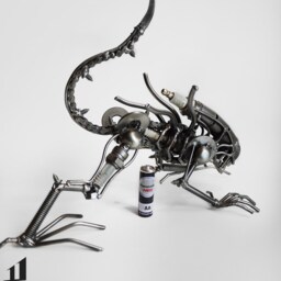 Mini Metal Monster Crouching - Small Item - thumbnail 4