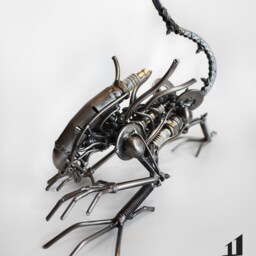 Mini Metal Monster Crouching - Small Item - thumbnail 2