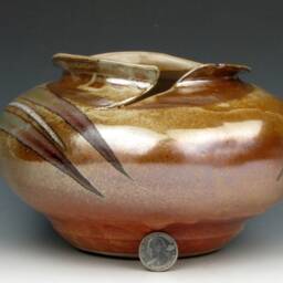 "Wide Vessel With Split Rim - Shino Vase Shiny Gold Luster 5.5"" X 8" - thumbnail 2