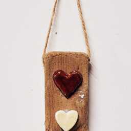 Character Driftwood & Ceramic Antique Red & Cream/Off White Heart Wall Hanging Plaque Shabby Chic - thumbnail 2