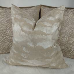 Decorative Nimbus Luxury Champagne Ivory Textured Scatter Cushion Cover New Home Sofa & Bed Pillowcases Elegant Beige/Gold - thumbnail 2