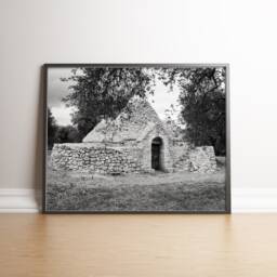 Authentic Trullo in Puglia, Black & White Print, Southern Italy, Italian House, Mediterranean, Trulli - Wall Decoration Art - thumbnail 3