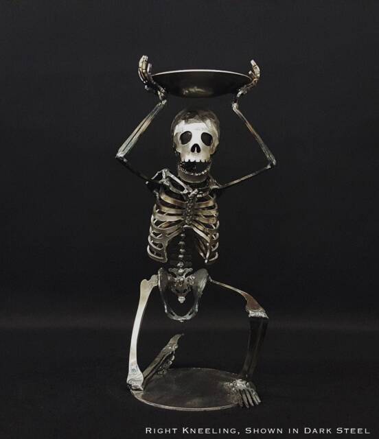 Kneeling Torch Bearer - Single Figure - image 1