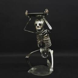 Kneeling Torch Bearer - Single Figure - thumbnail 2