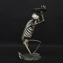 Kneeling Torch Bearer - Single Figure - thumbnail 3