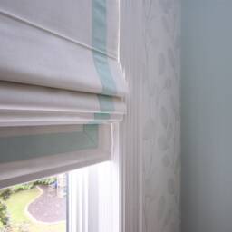Custom Flat Roman Shade, Cheval White Linen With Aqua Border - thumbnail 2
