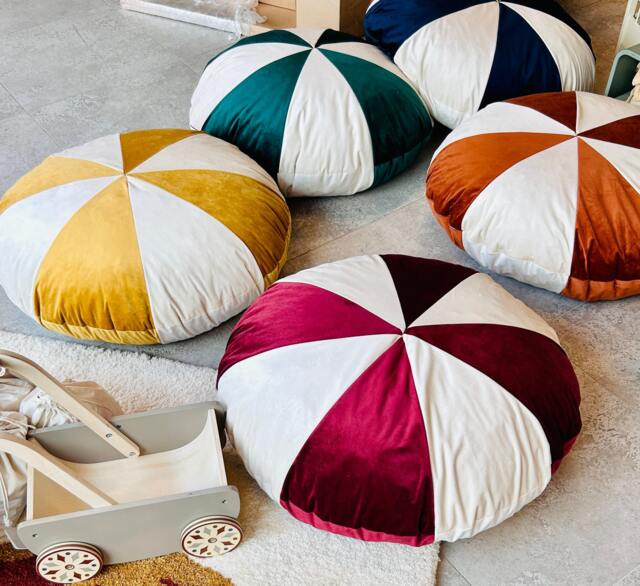Round Velvet Floor Cushion Kids Reading Nook Pillow, Montessori Seating - 31 - image 1