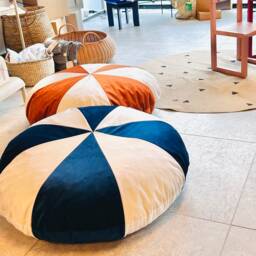 Round Velvet Floor Cushion Kids Reading Nook Pillow, Montessori Seating - 31 - thumbnail 3