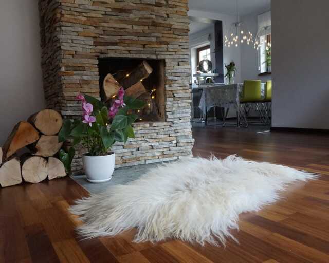 "Sheepskin Icelandic Creamy White Throw Genuine Leather Wool Carpet 48""x 28" - image 1