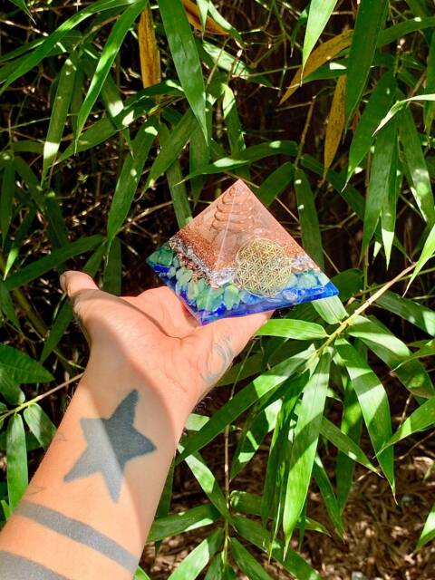 Green Adventurine Healing Orgone Pyramid Resesign Lapis Amethyst Shungite Tourmaline Quartz Handmade Sacred Geometry Flower Of Life Blue - image 1