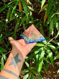 Green Adventurine Healing Orgone Pyramid Resesign Lapis Amethyst Shungite Tourmaline Quartz Handmade Sacred Geometry Flower Of Life Blue