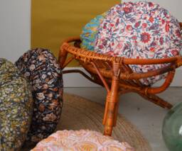 Round Cushion 40cm - Handmade in France Pleated Blockprint Floral Cotton - thumbnail 1