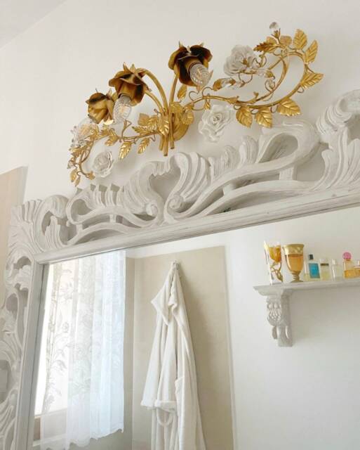 Wall Lamp Gold Leaf White Porcelain Roses & Crystals 3 Lights Over The Mirror Bathroom - image 1